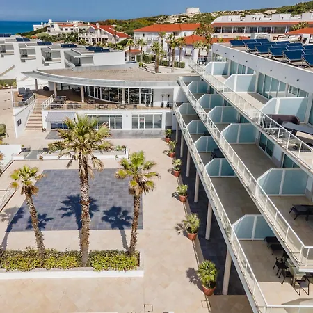 By The In D'el Rey Apartment *