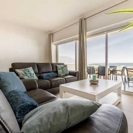 By The In D'el Rey Apartment *