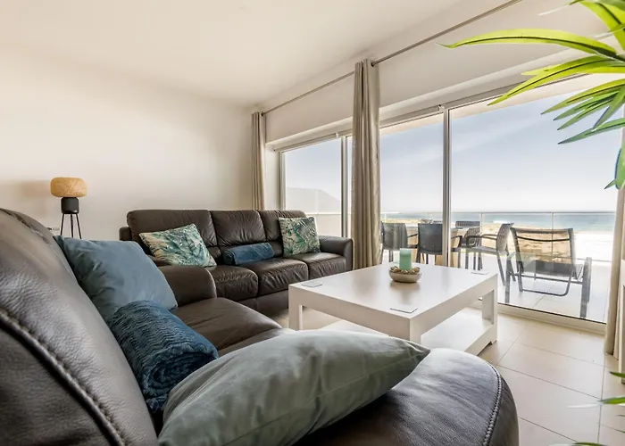 By The In D'el Rey Apartment *